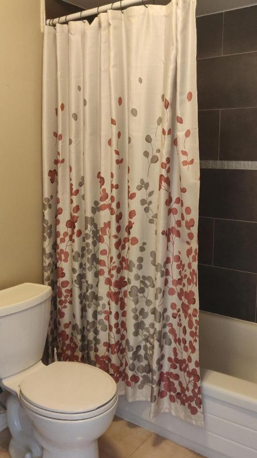 The Comfort Stay At City Of Пикъринг Екстериор снимка